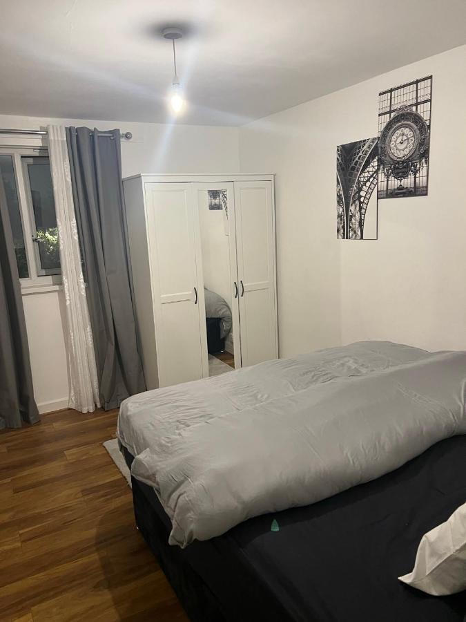 Accu Care Apartment Лондон Экстерьер фото